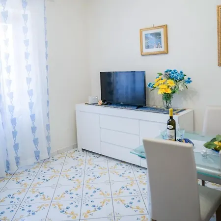 Casa La Gardenia Lägenhet Tramonti